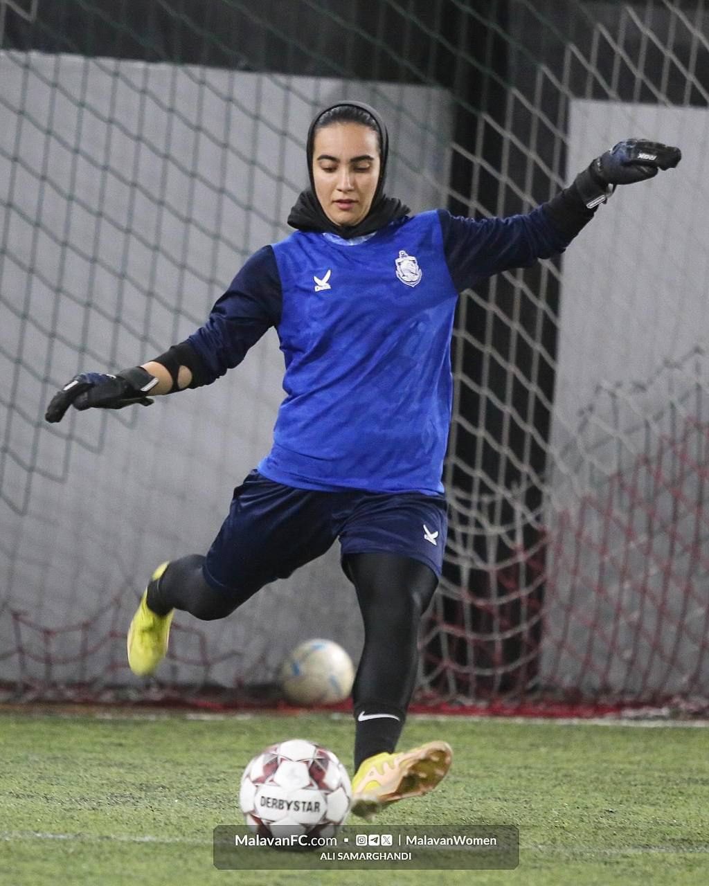 گالری عکس تمرین تیم بانوان ملوان