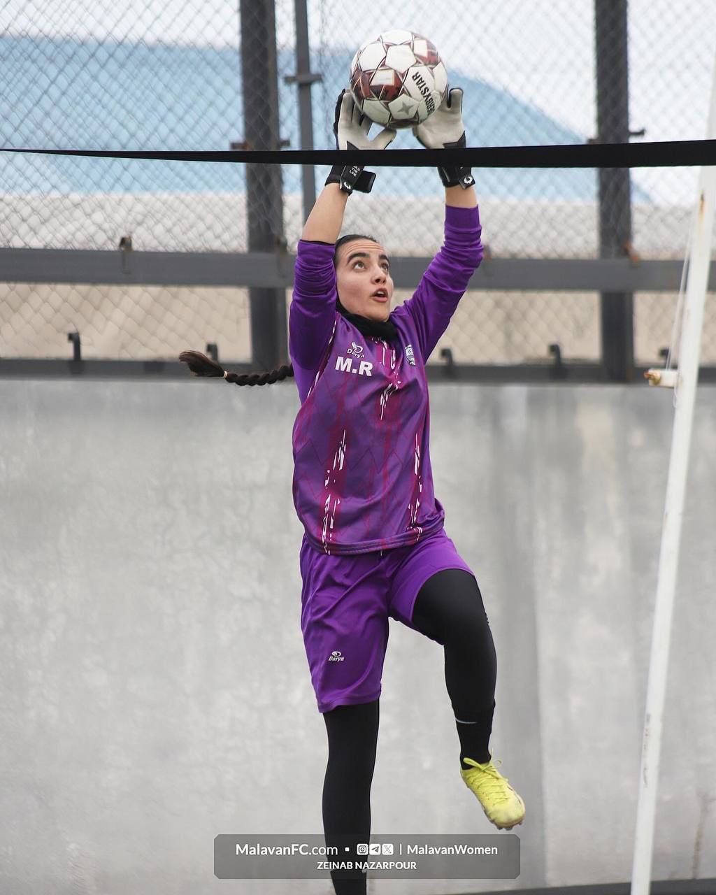 گالری عکس تمرین تیم بانوان ملوان چهارشنبه ۱۵ آذر