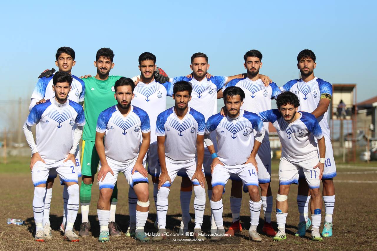 گالری عکس دیدار امید ملوان بندرانزلی و تراکتور تبریز