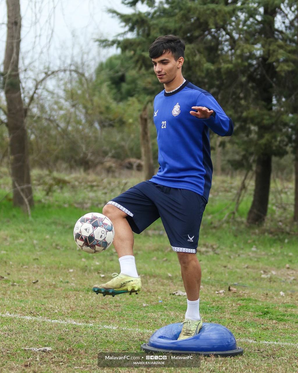 گالری عکس تمرین ملوان چهارشنبه ۱۵ آذر