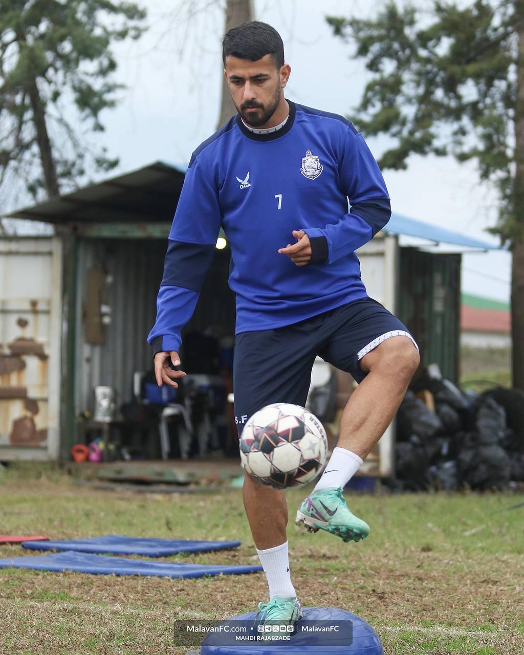 گالری عکس تمرین ملوان چهارشنبه ۱۵ آذر