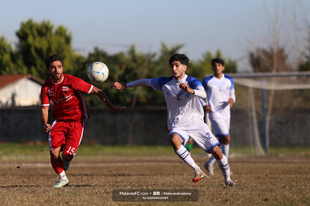 گالری عکس دیدار امید ملوان بندرانزلی و تراکتور تبریز