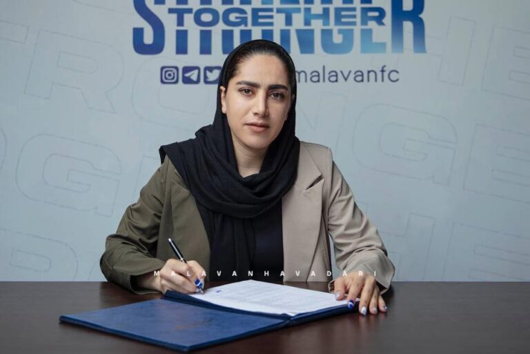 کوثر عنبری قراردادش را با ملوان تمدید کرد. کوثر عنبری قراردادش را با ملوان تمدید کرد.