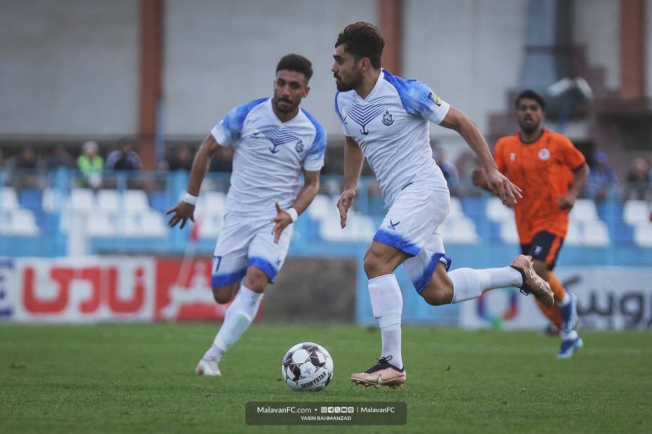 گزارش تصویری دیدار ملوان بندرانزلی و شهر راز شیراز