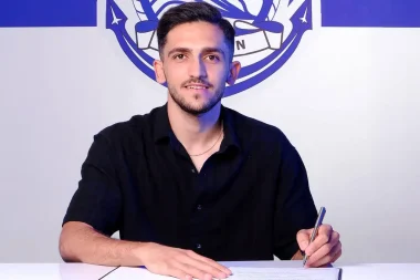 یونس اکبرپور به ملوان پیوست