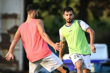 گالری عکس تمرین 22 مرداد ملوان