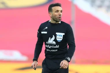 وحید کاظمی داور دیدار ملوان و گل گهر